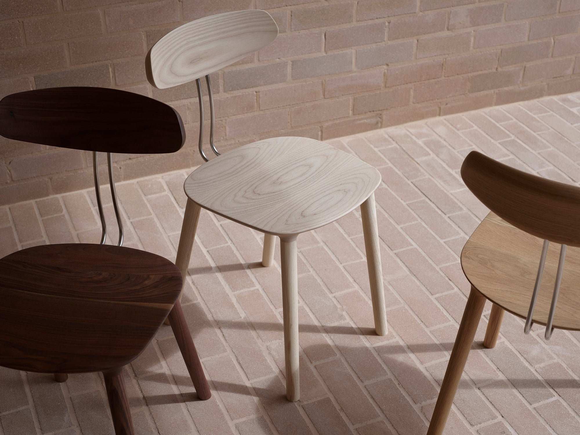 Stem chair in walnut, white oak and white ash