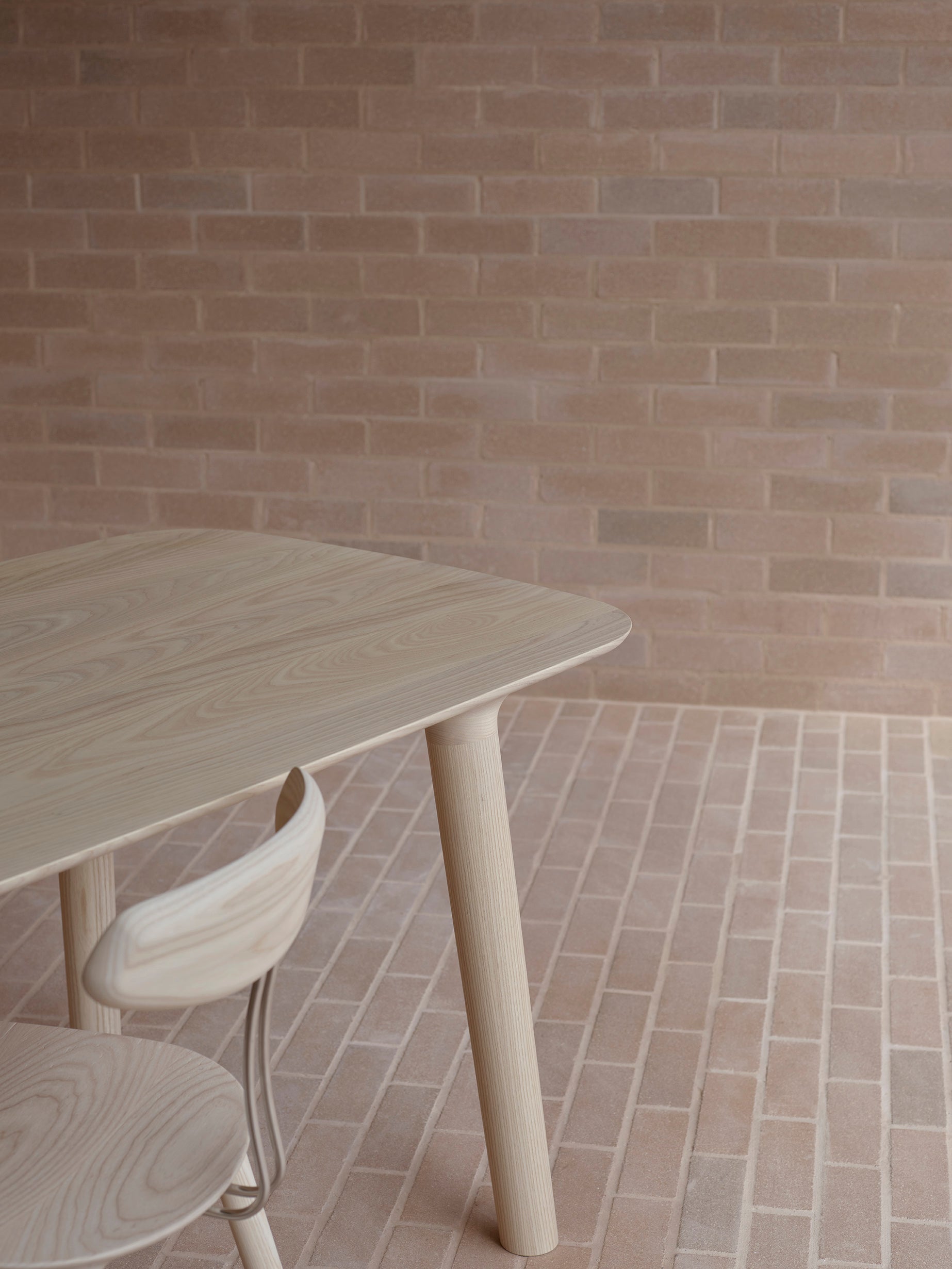 Mast Furniture stem table and chair in white ash