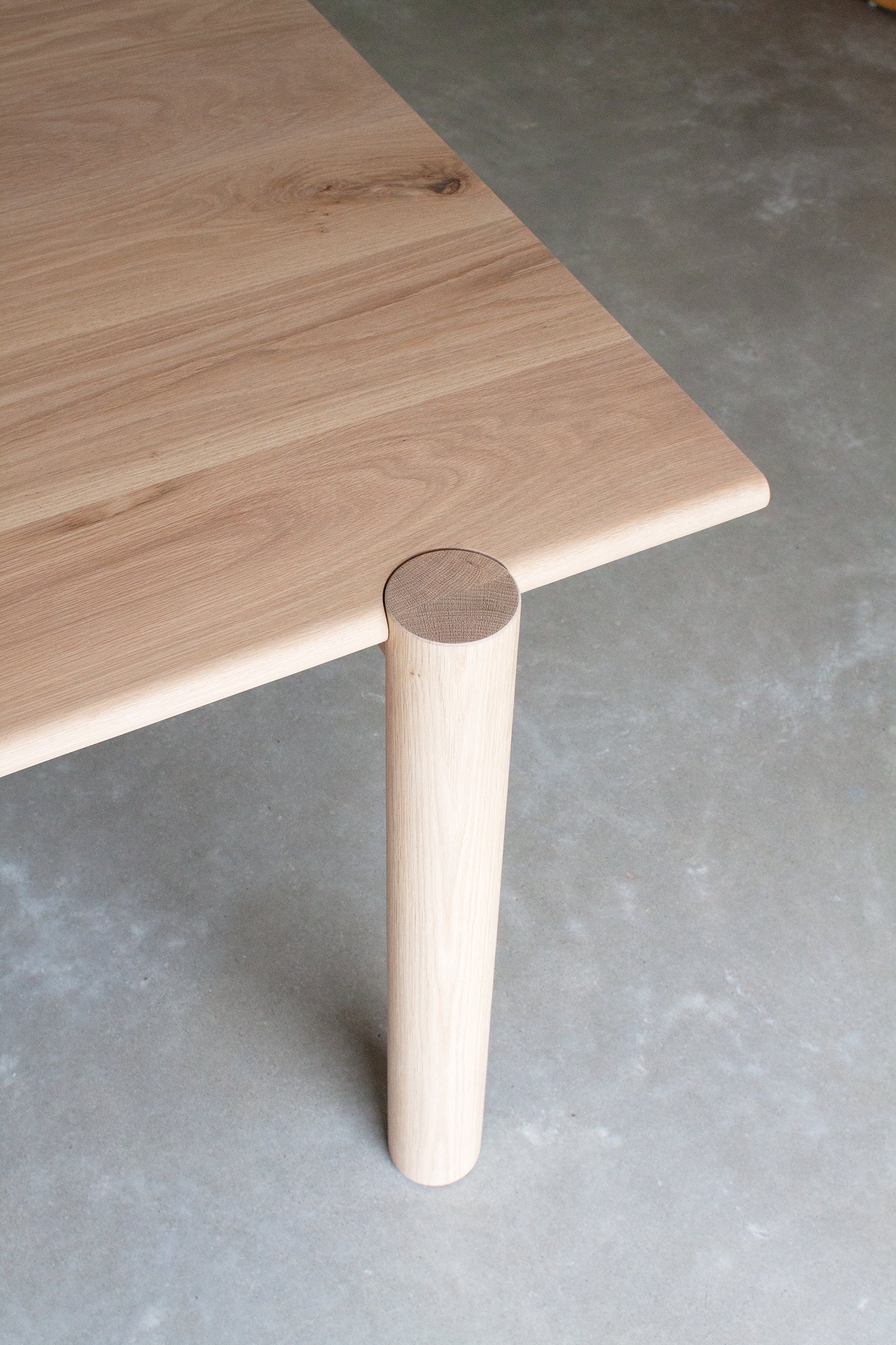 Mast Furniture Title Dining Table American Oak Detail